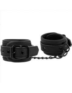 Esposas de cuero vegano Fetish Submissive