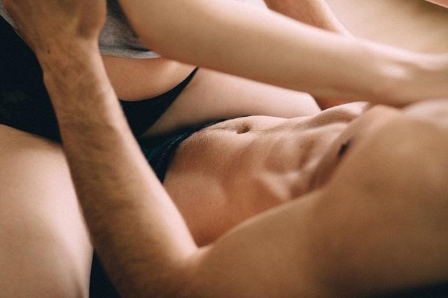 ¿Qué cantidad de relaciones sexuales tienen las personas?